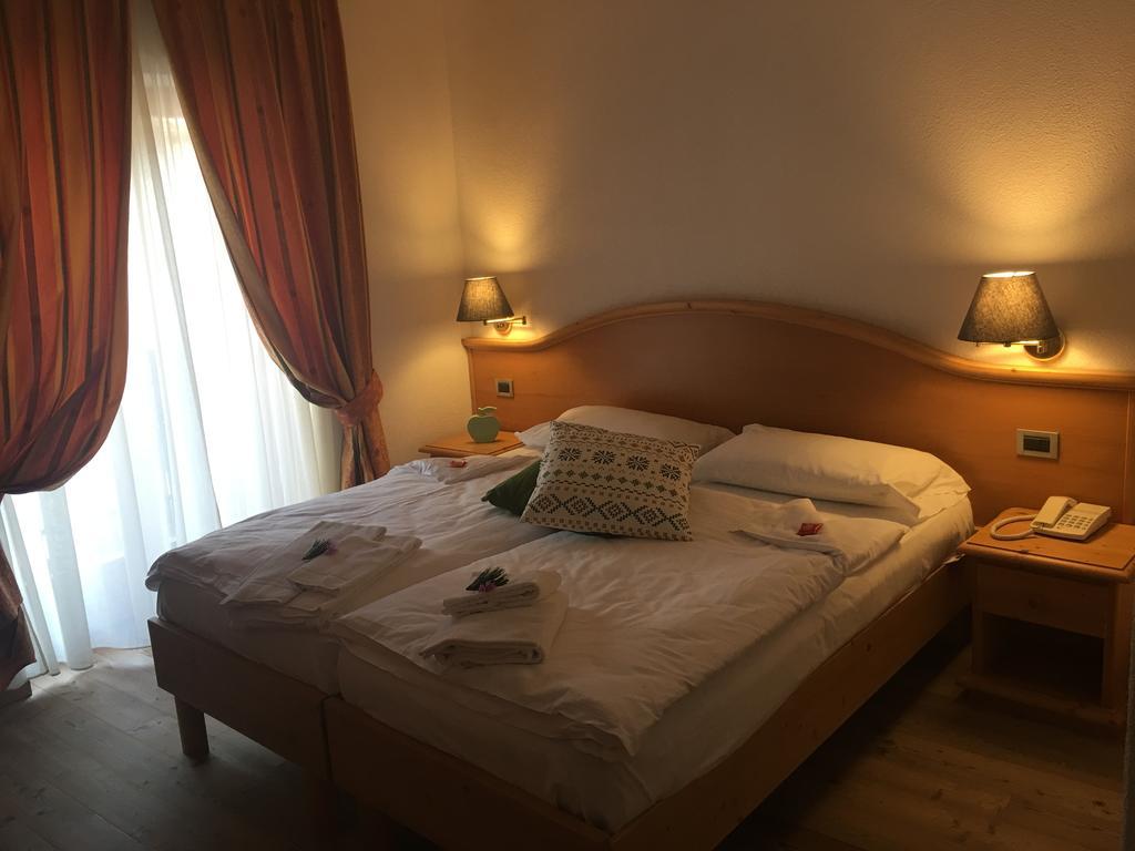 I Tre Magli Hotel Dimaro Eksteriør billede