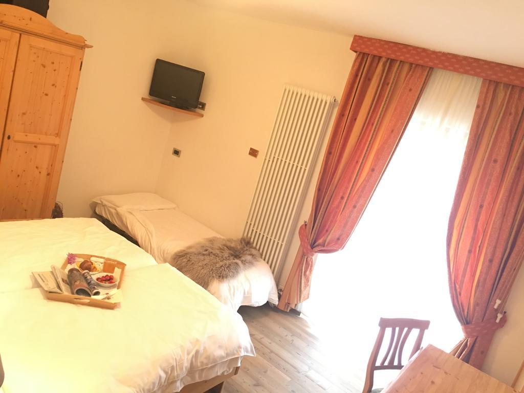 I Tre Magli Hotel Dimaro Eksteriør billede