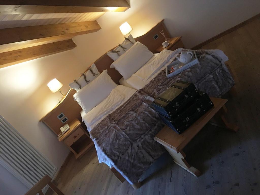 I Tre Magli Hotel Dimaro Eksteriør billede