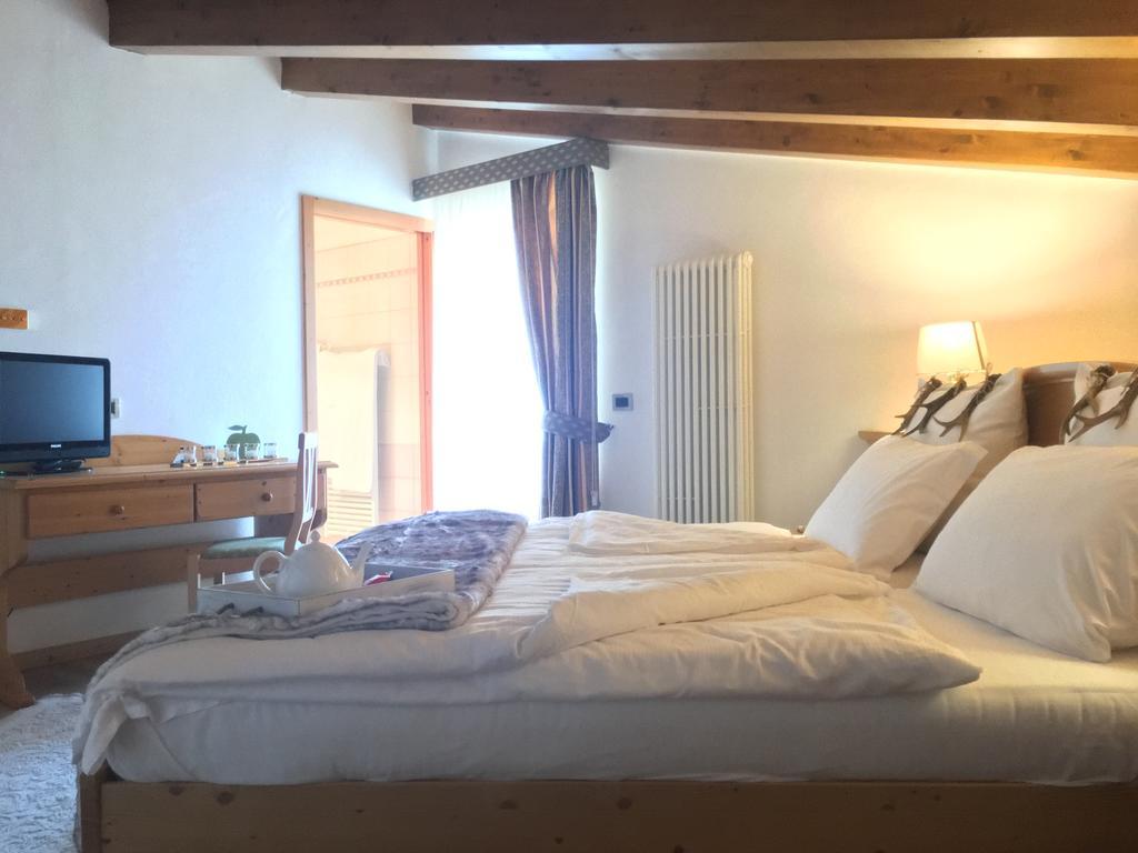 I Tre Magli Hotel Dimaro Eksteriør billede